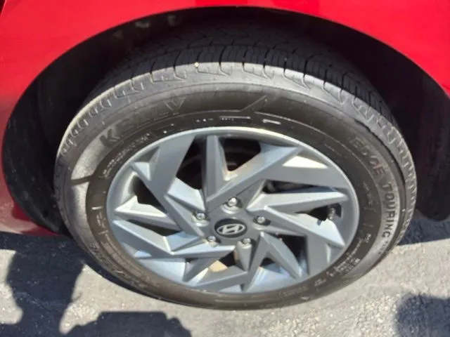 Hyundai Elantra photo 28