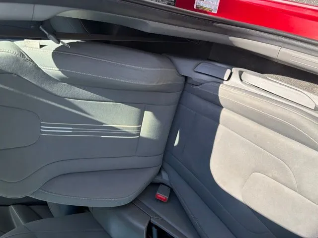 Hyundai Elantra photo 10
