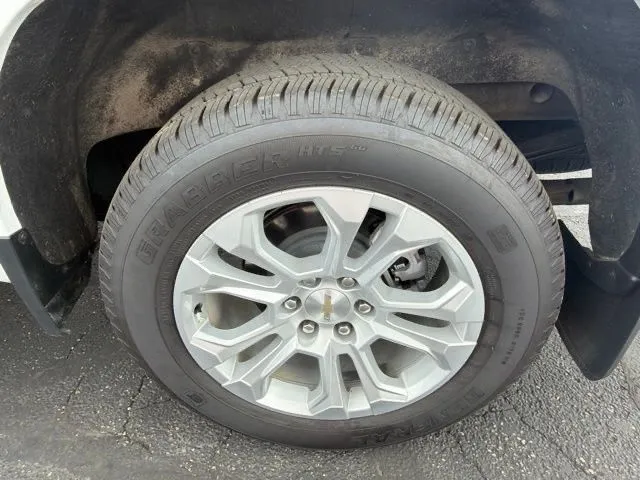 Chevrolet Silverado photo 29