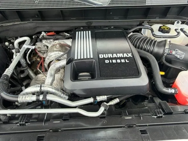 Chevrolet Silverado photo 33