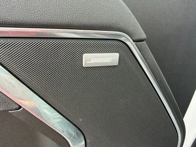 Chevrolet Silverado photo 27