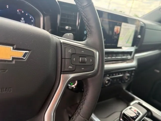 Chevrolet Silverado photo 20