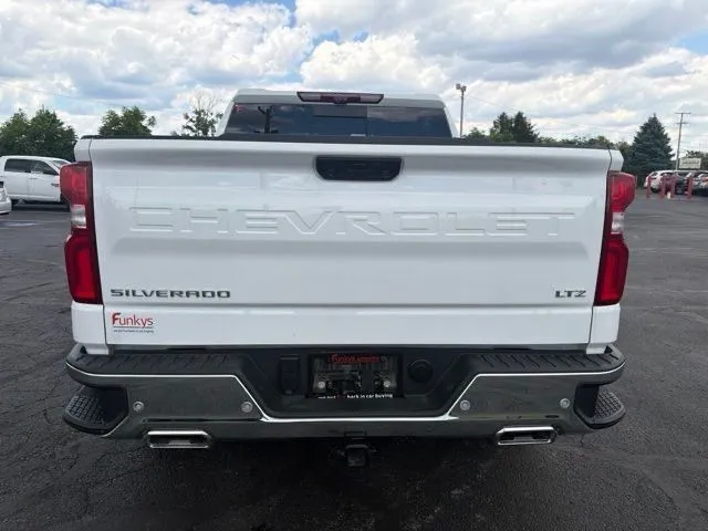 Chevrolet Silverado photo 7