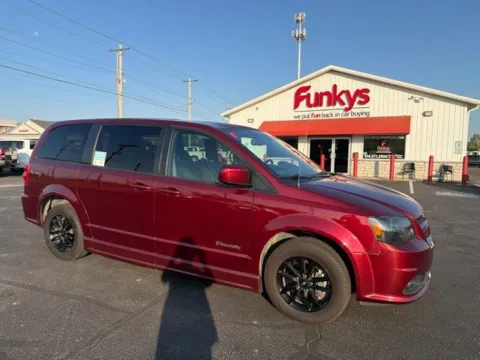 Red 2019 Dodge Grand Caravan GT for sale in Grove City, OH