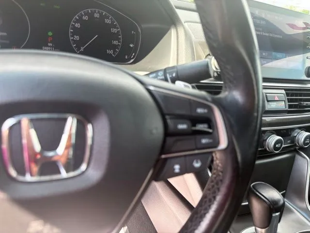 Honda Accord photo 13