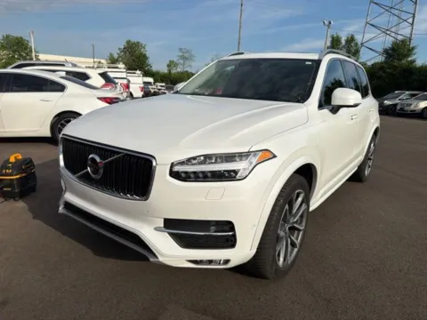 White 2019 Volvo XC90 T6 Momentum for sale in Grove City, OH