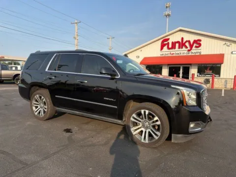 Black 2019 GMC Yukon Denali for sale in Grove City, OH