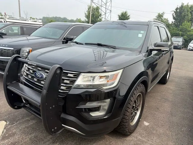 Black 2017 Ford Explorer XLT for sale in Grove City, OH