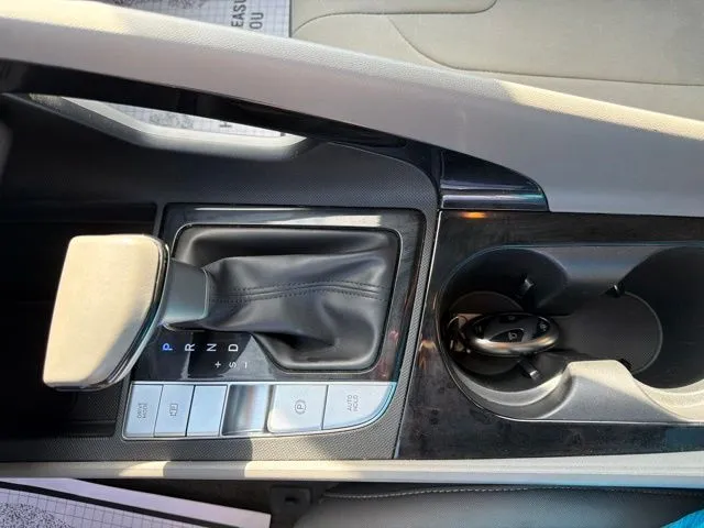 Hyundai Elantra photo 19