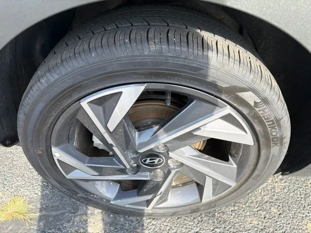 Hyundai Elantra photo 28