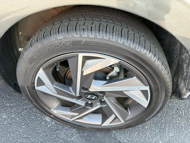Hyundai Elantra photo 29