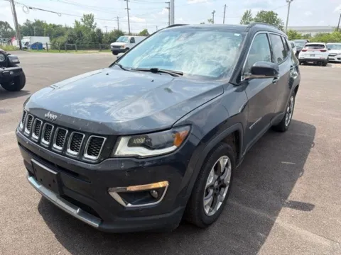 Gray 2018 Jeep Compass Limited for sale in Grove City, OH
