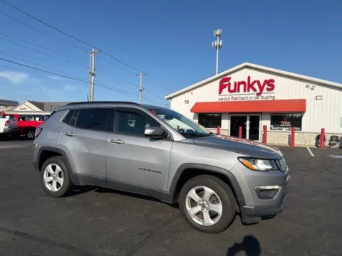 Silver 2018 Jeep Compass Latitude for sale in Grove City, OH