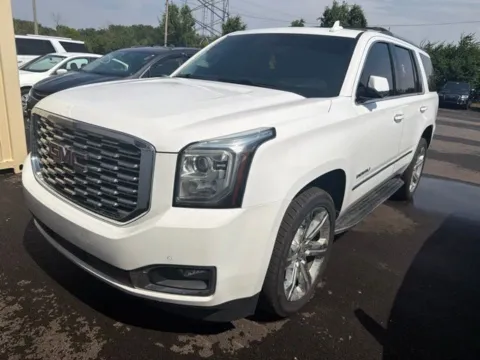 White 2018 GMC Yukon Denali for sale in Grove City, OH