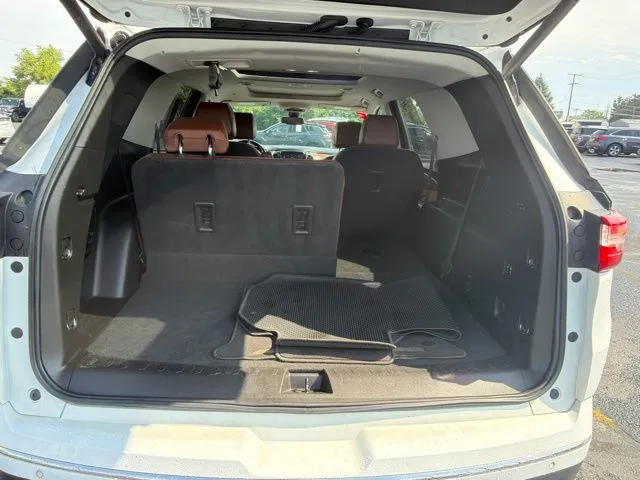 Chevrolet Traverse photo 8