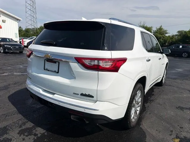 Chevrolet Traverse photo 7