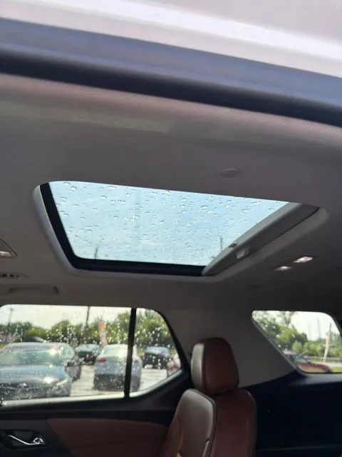 Chevrolet Traverse photo 12