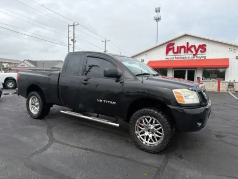 Gray 2007 Nissan Titan XE for sale in Grove City, OH