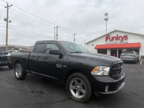 Black 2017 Ram 1500 Express for sale in Grove City, OH