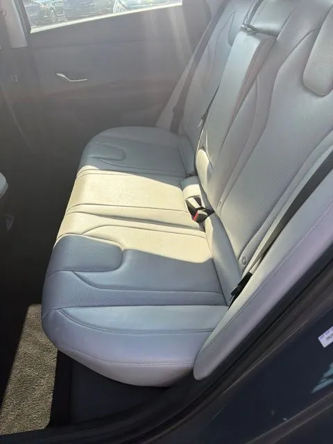Hyundai Elantra photo 9