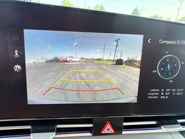 Hyundai Elantra photo 18