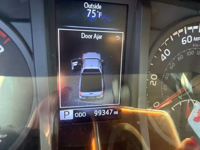 Toyota Tacoma photo 16