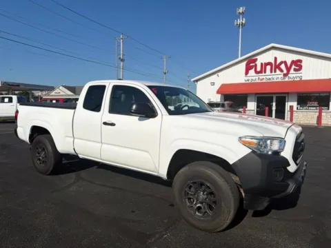 White 2023 Toyota Tacoma SR for sale in Grove City, OH