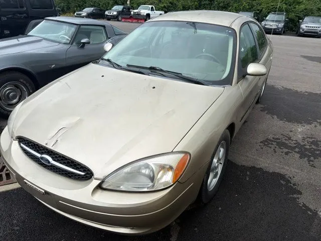 Gold 2001 Ford Taurus SE for sale in Grove City, OH