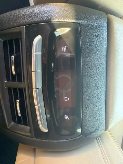 Cadillac XT5 photo 11
