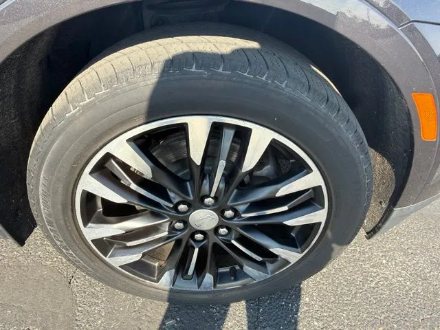 Cadillac XT5 photo 30