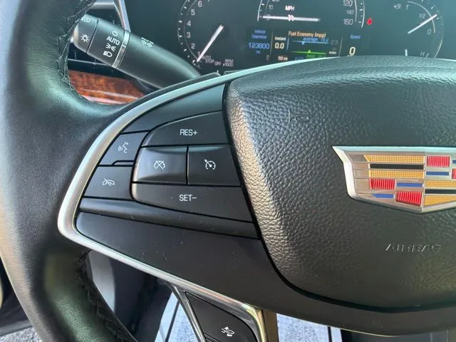 Cadillac XT5 photo 19
