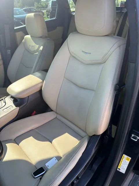 Cadillac XT5 photo 15