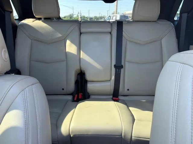 Cadillac XT5 photo 24