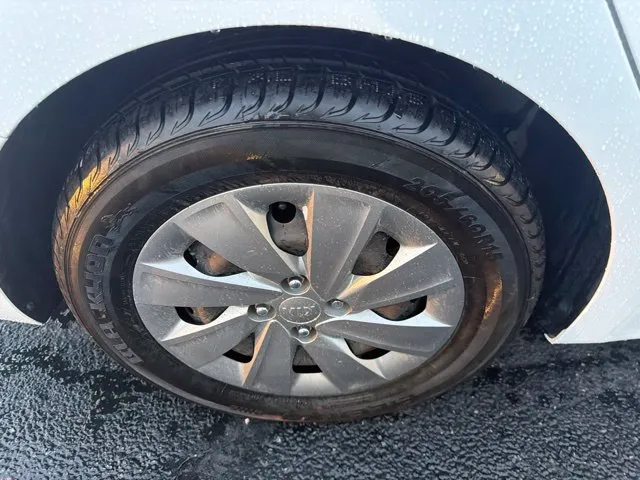 Kia Rio photo 26