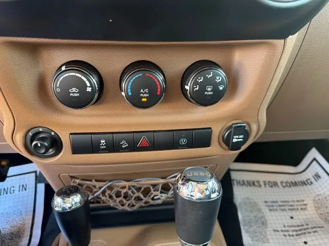 Jeep Wrangler photo 17