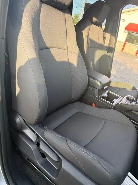 Toyota Tacoma photo 21