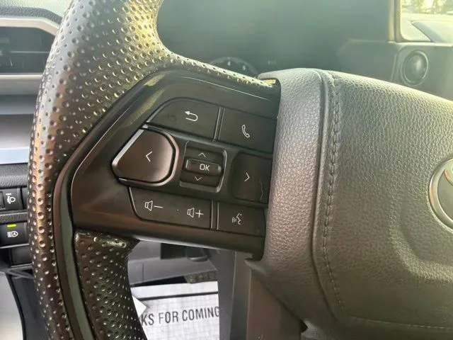 Toyota Tacoma photo 14