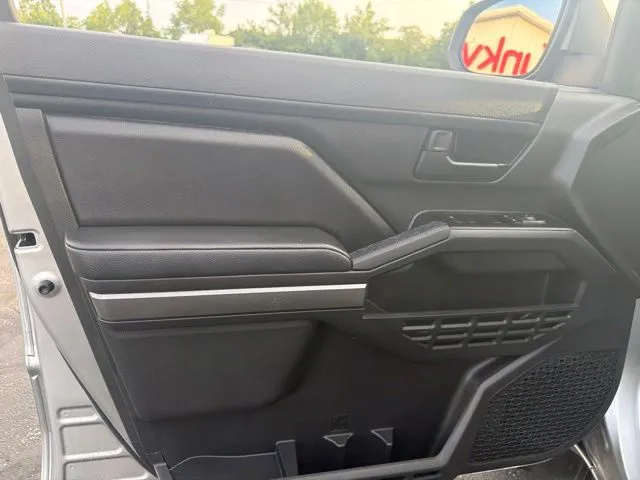 Toyota Tacoma photo 10