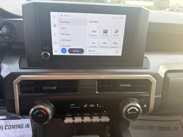Toyota Tacoma photo 17