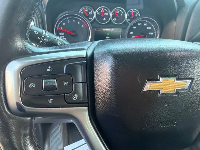 Chevrolet Silverado photo 15