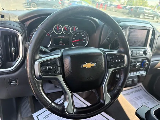 Chevrolet Silverado photo 13