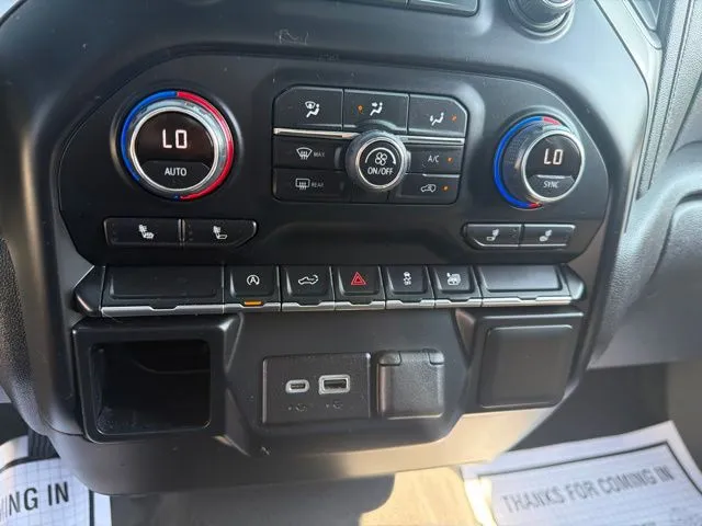 Chevrolet Silverado photo 18