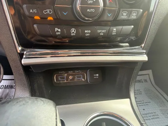 Jeep Grand Cherokee photo 21