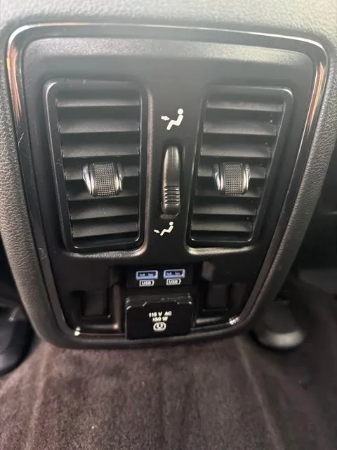 Jeep Grand Cherokee photo 10