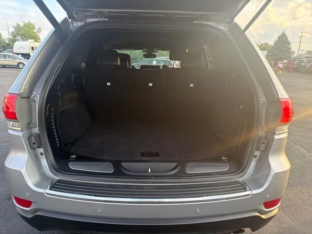 Jeep Grand Cherokee photo 8