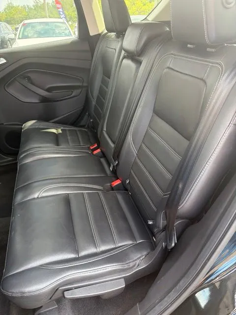 Ford Escape photo 9
