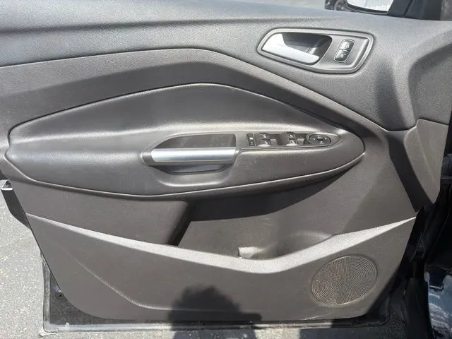 Ford Escape photo 10