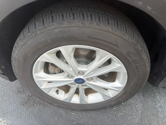 Ford Escape photo 30