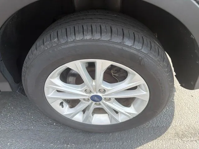 Ford Escape photo 29