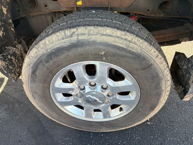 Chevrolet Silverado photo 26